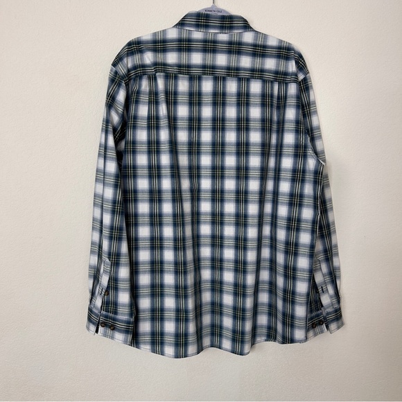 Carhartt men’s plaid button down size XL - Picture 7 of 8